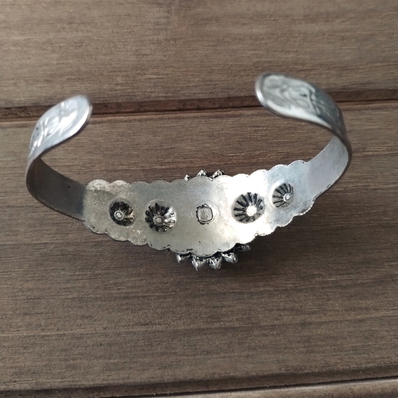 Floral Turquoise Style Cuff Bracelet - Picture 8 of 16